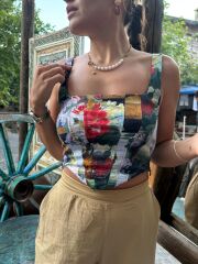 Renkli Baskılı Bluz Crop