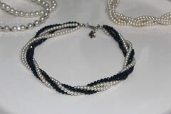 Krem İnci & Koyu Yeşil Kristal Boncuk Kolye | Sky Fashion